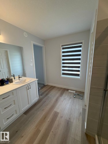 3234 Dixon Way, Edmonton, AB - Indoor