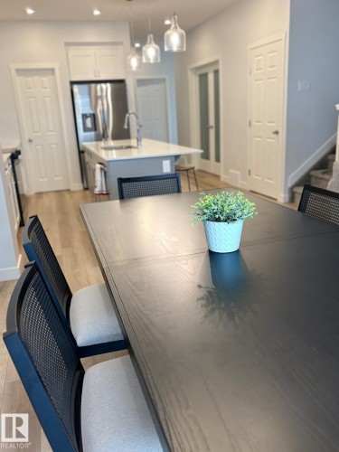 3234 Dixon Way, Edmonton, AB - Indoor