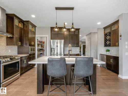 8427 216 Street, Edmonton, AB - Indoor Photo Showing Kitchen With Upgraded Kitchen