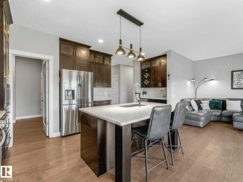 8427 216 Street, Edmonton, AB - Indoor
