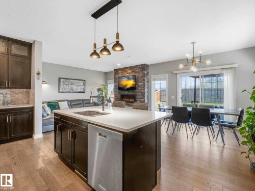 8427 216 Street, Edmonton, AB - Indoor Photo Showing Kitchen