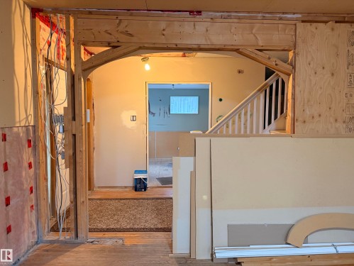 Leduc, AB - Indoor Photo Showing Other Room