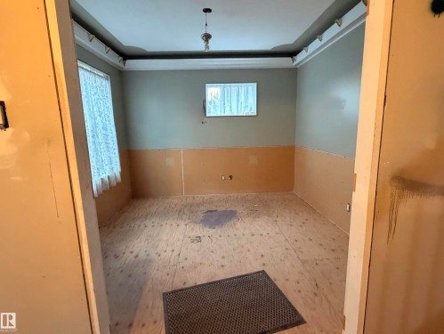 Leduc, AB - Indoor Photo Showing Other Room