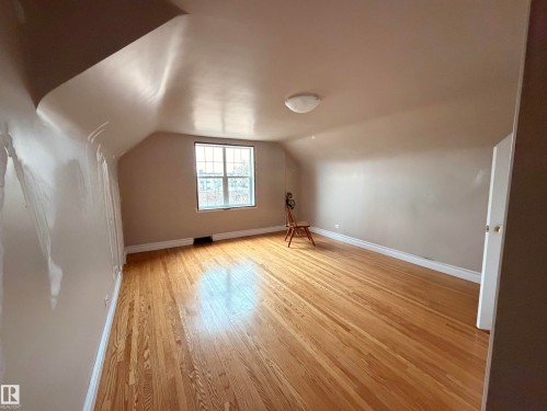 Leduc, AB - Indoor Photo Showing Other Room