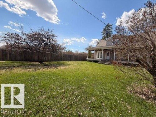 Leduc, AB - Outdoor With Deck Patio Veranda