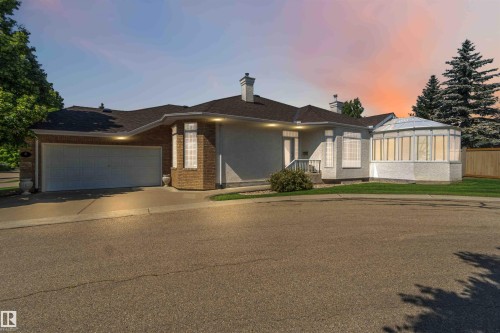 8 Butterworth Point(E), Edmonton, AB - Outdoor