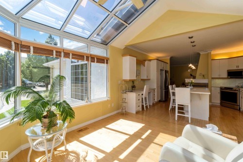 8 Butterworth Point(E), Edmonton, AB - Indoor