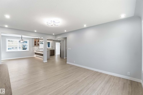 8736 66 Avenue, Edmonton, AB 