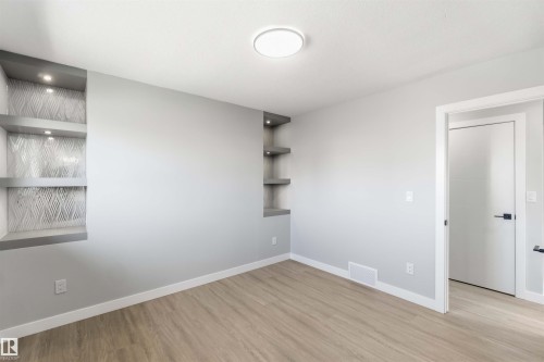 8736 66 Avenue, Edmonton, AB 