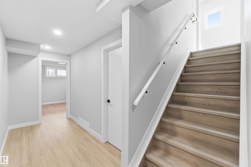 8736 66 Avenue, Edmonton, AB 