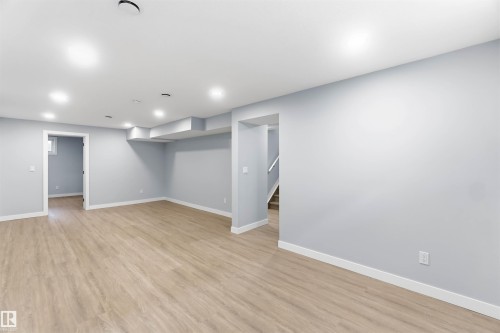 8736 66 Avenue, Edmonton, AB 