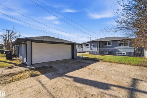 8736 66 Avenue, Edmonton, AB 