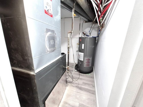 11240 94 Street, Edmonton, AB - Indoor