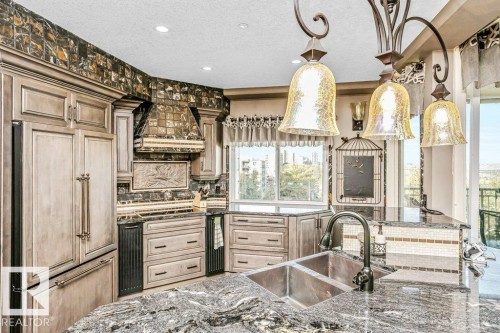 602 8728 Gateway Boulevard, Edmonton, AB - Indoor Photo Showing Kitchen With Double Sink