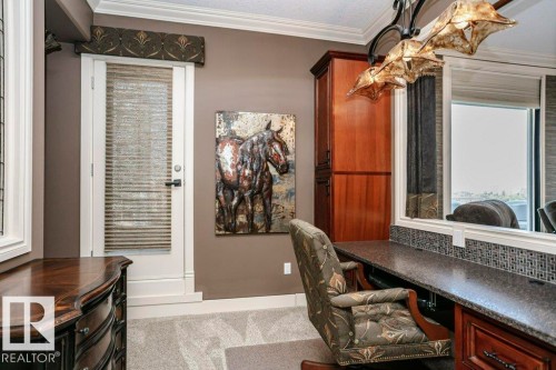 602 8728 Gateway Boulevard, Edmonton, AB - Indoor