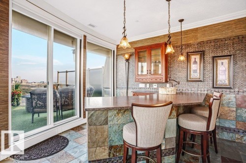 602 8728 Gateway Boulevard, Edmonton, AB -  With Exterior