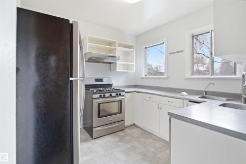 11617 89 Street, Edmonton, AB - Indoor Photo Showing Kitchen