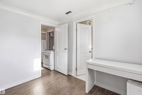 11617 89 Street, Edmonton, AB - Indoor