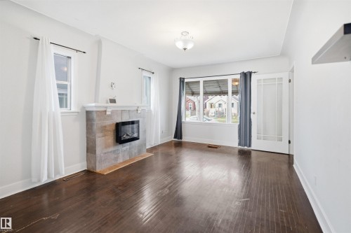 11617 89 Street, Edmonton, AB - Indoor With Fireplace