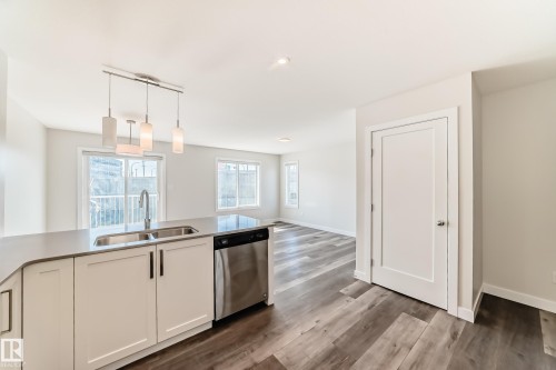 55 Ebbers Close, Edmonton, AB - Indoor Photo Showing Kitchen With Double Sink