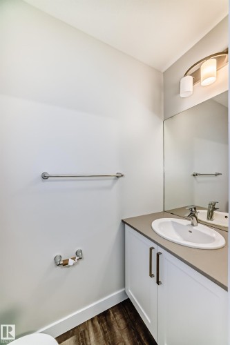 55 Ebbers Close, Edmonton, AB - Indoor Photo Showing Bathroom