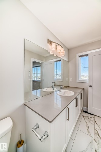 55 Ebbers Close, Edmonton, AB - Indoor Photo Showing Bathroom