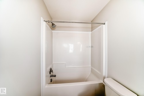 55 Ebbers Close, Edmonton, AB - Indoor Photo Showing Bathroom