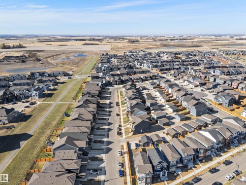 Expansive neighborhood featuring numerous detached residences with varied architectural styles - 1471 Plum Circle Circle, Edmonton, AB - Outdoor With View
