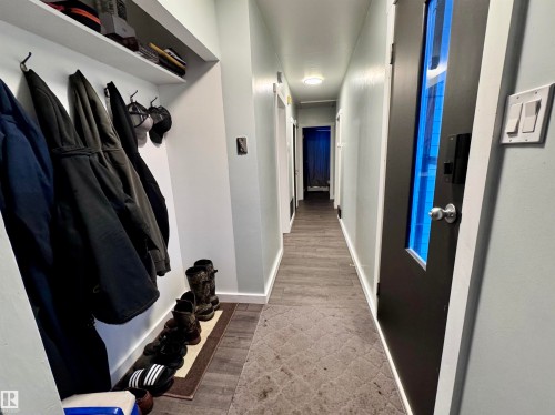 5232 49 Street, Willingdon, AB - Indoor Photo Showing Other Room