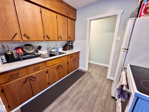 5232 49 Street, Willingdon, AB - Indoor Photo Showing Kitchen With Double Sink