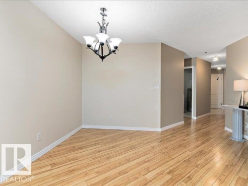204 9640 105 Street, Edmonton, AB - Indoor Photo Showing Other Room