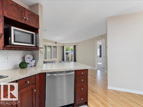 204 9640 105 Street, Edmonton, AB - Indoor Photo Showing Kitchen