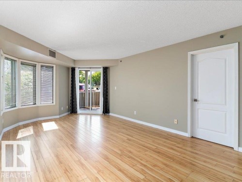 204 9640 105 Street, Edmonton, AB - Indoor