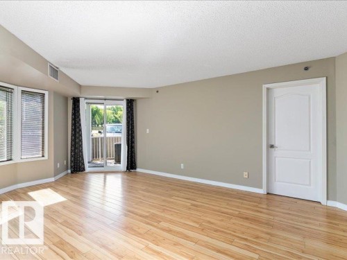 204 9640 105 Street, Edmonton, AB - Indoor