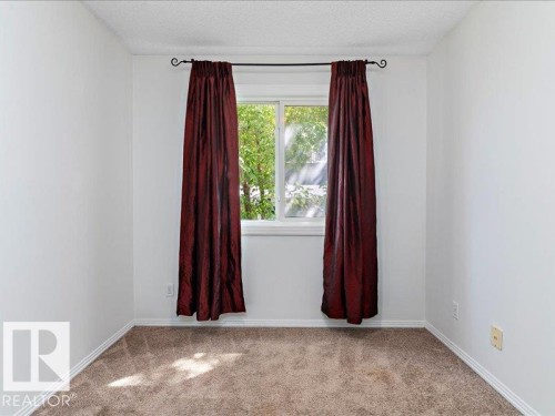 204 9640 105 Street, Edmonton, AB - Indoor