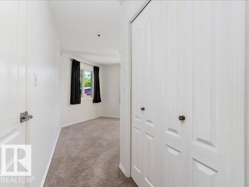 204 9640 105 Street, Edmonton, AB - Indoor Photo Showing Other Room