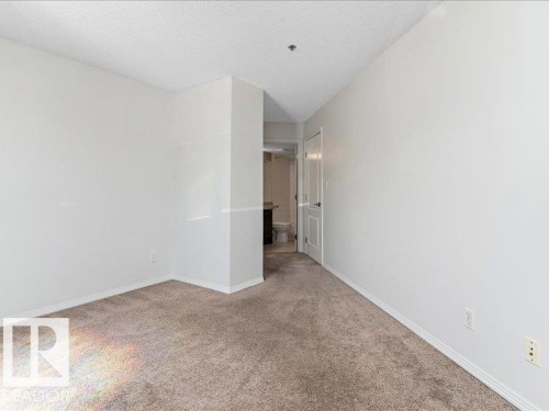 204 9640 105 Street, Edmonton, AB - Indoor Photo Showing Other Room