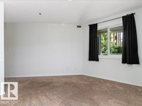 204 9640 105 Street, Edmonton, AB - Indoor Photo Showing Other Room