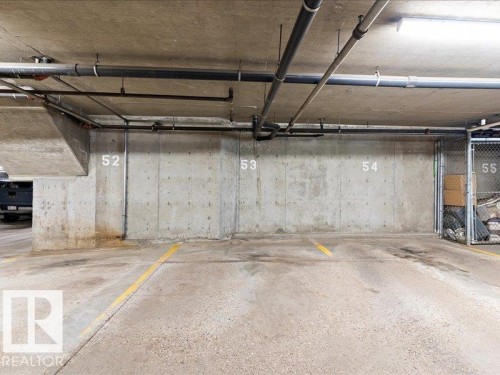 204 9640 105 Street, Edmonton, AB - Indoor Photo Showing Garage