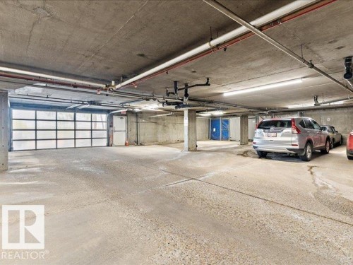 204 9640 105 Street, Edmonton, AB - Indoor Photo Showing Garage