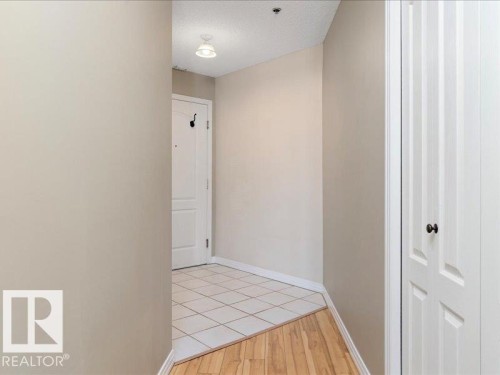 204 9640 105 Street, Edmonton, AB - Indoor Photo Showing Other Room