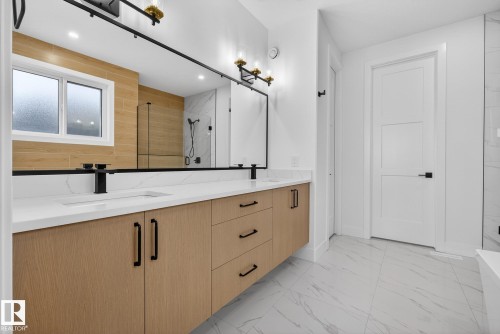 753 Astoria Way, Devon, AB - Indoor