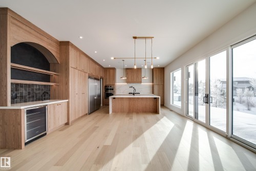 5605 Cautley Cove, Edmonton, AB - Indoor Photo Showing Kitchen