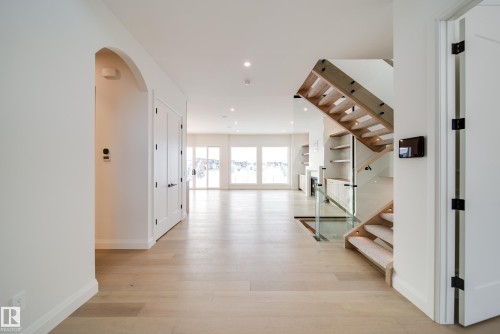 5605 Cautley Cove, Edmonton, AB - Indoor Photo Showing Other Room