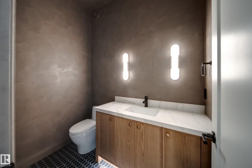 5605 Cautley Cove, Edmonton, AB - Indoor Photo Showing Bathroom