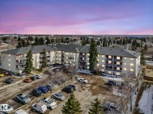 104 1945 105 Street  Edmonton, AB T6J 5N6