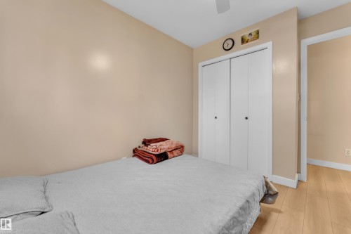 4819 30 Avenue, Edmonton, AB - Indoor Photo Showing Bedroom