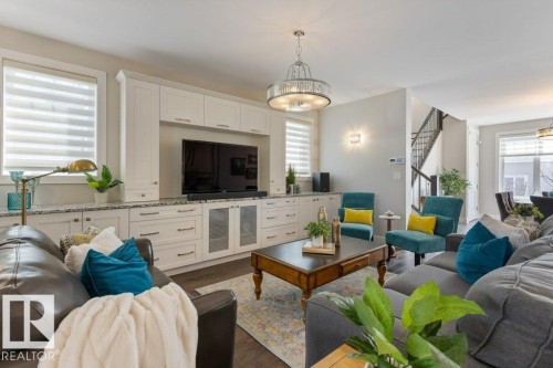 7931 112S Avenue, Edmonton, AB - Indoor Photo Showing Living Room