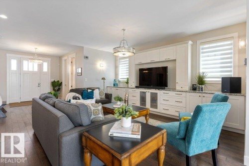 7931 112S Avenue, Edmonton, AB - Indoor Photo Showing Living Room