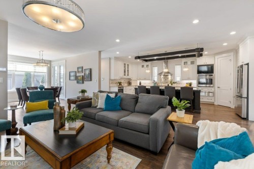 7931 112S Avenue, Edmonton, AB - Indoor Photo Showing Living Room